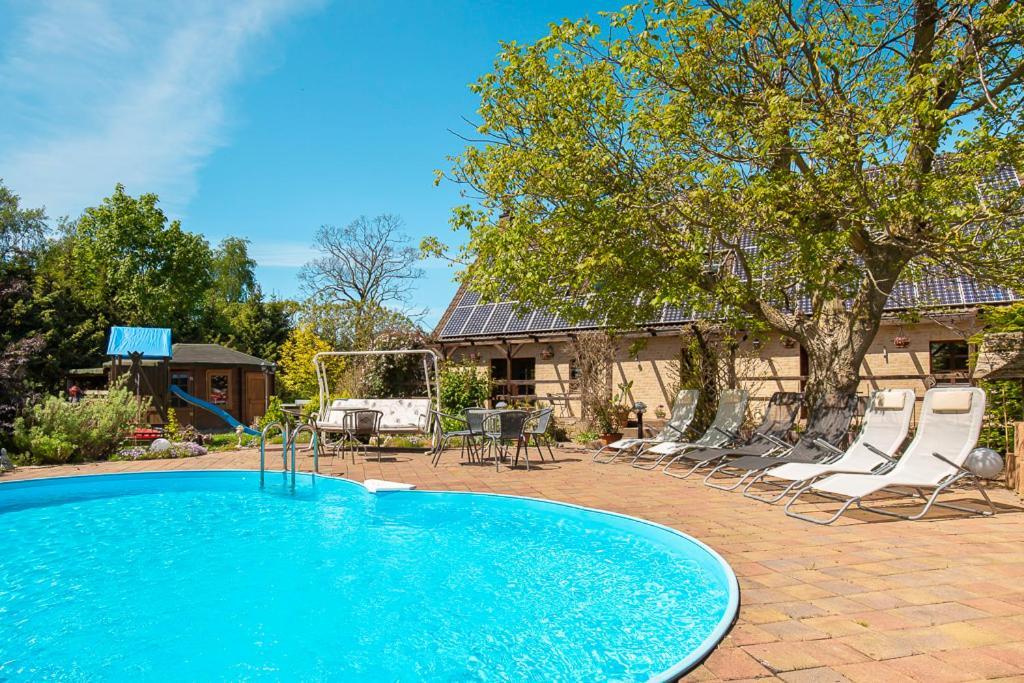 Ferienwohnung Am Walnussbaum Parchtitz ภายนอก รูปภาพ